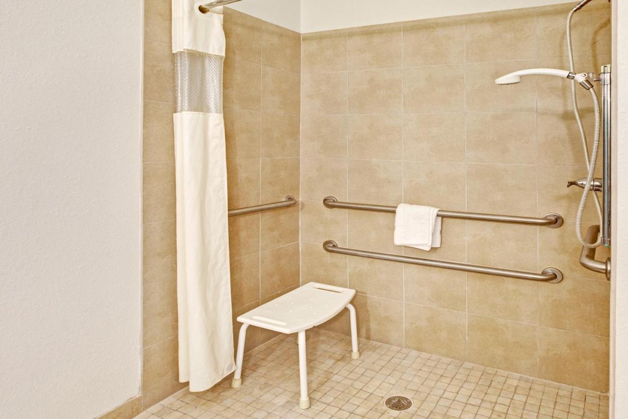 Scottish Inns And Suites - La Porte Extérieur photo
